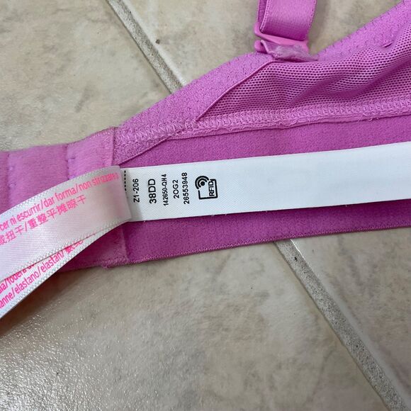 Victoria’s Secret Wear Everywhere Push-Up Padded Bra Size 38DD Pink color - Picture 7 of 7